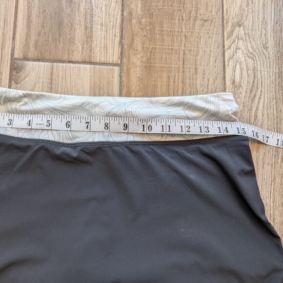 Lululemon Pleated Tennis Skirt Skort Black Buit In Shorts Size M - Picture 3 of 7